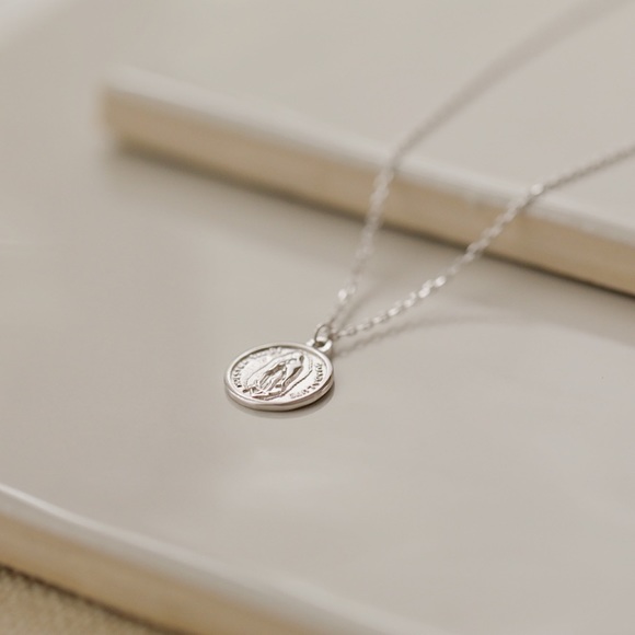 Petite Miraculous Mary Necklace | 925 Silver - Picture 2 of 6